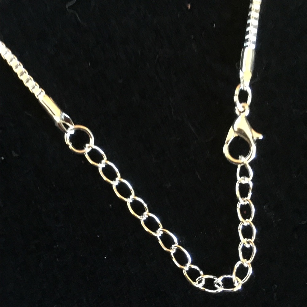 Mom Necklace 18”+3” ext., New - Picture 4 of 4